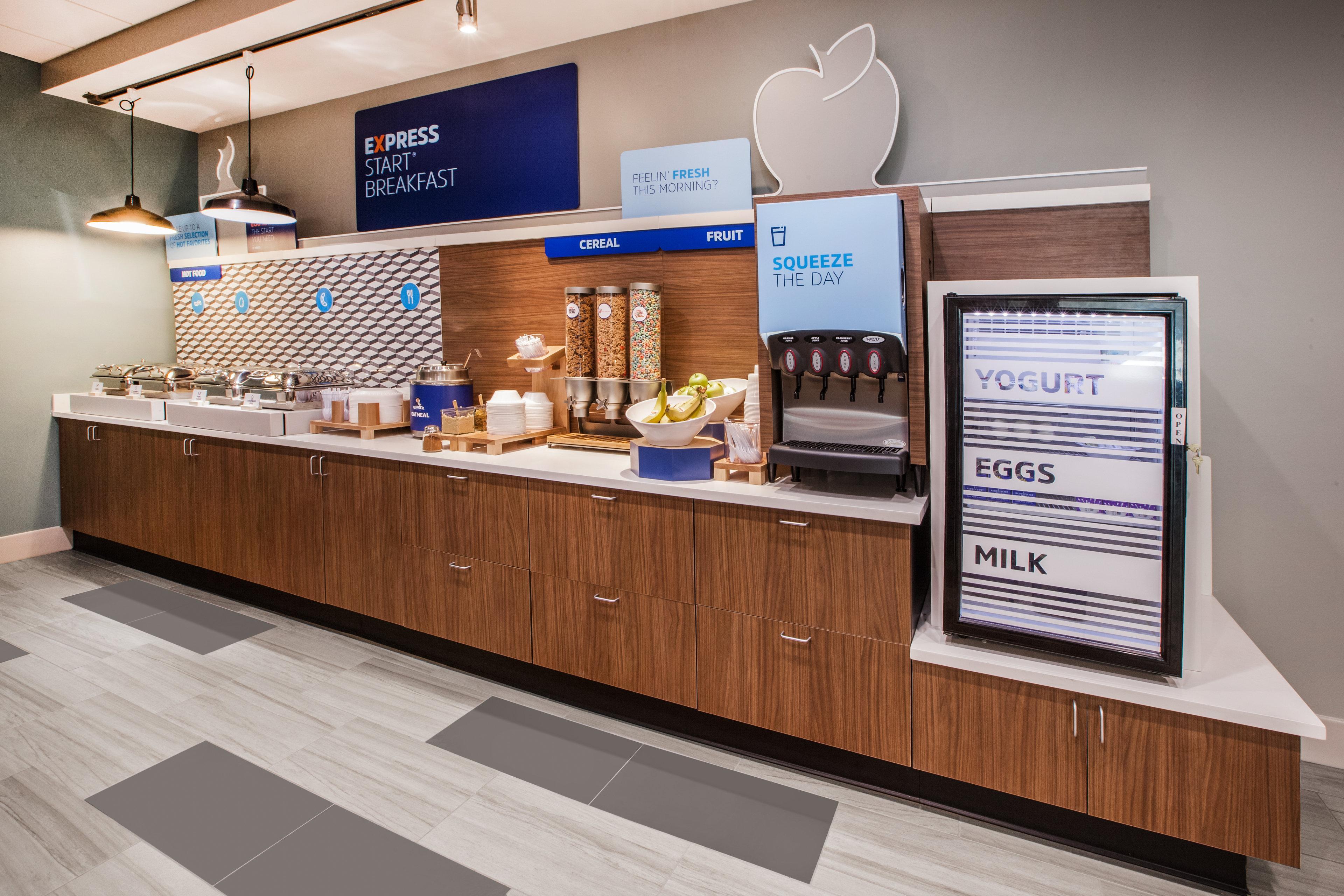 Holiday Inn Express & Suites - Fayetteville South By Ihg Exteriör bild
