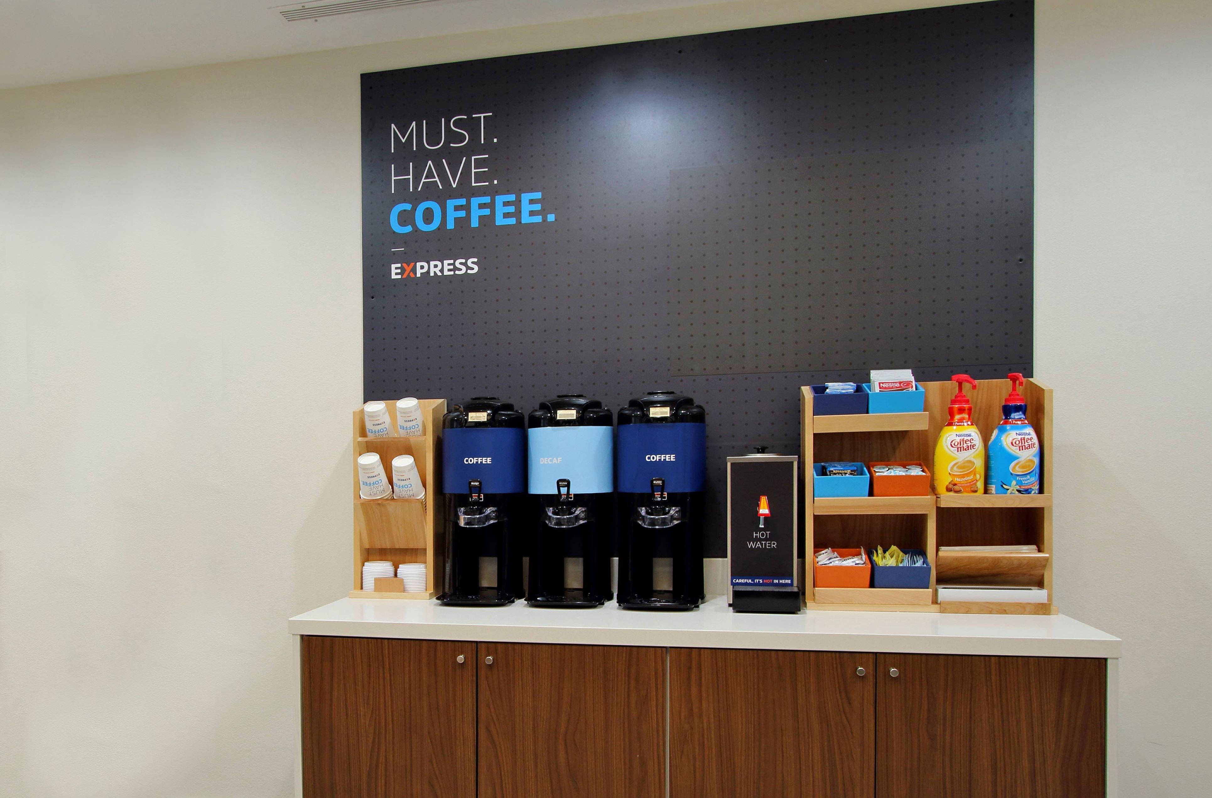 Holiday Inn Express & Suites - Fayetteville South By Ihg Exteriör bild